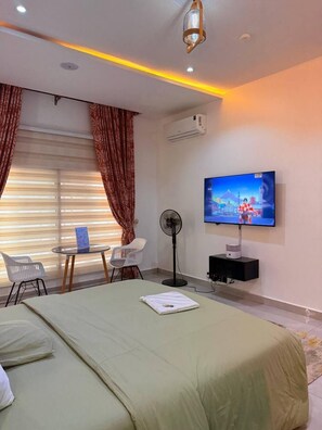 1 bedroom, iron/ironing board, WiFi, bed sheets