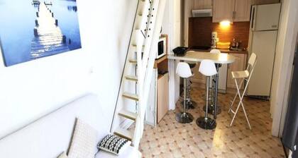 2 Rooms for 5 People