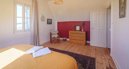 Historic Loire castle with stunning views & pure nature