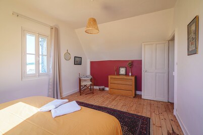 Historic Loire castle with stunning views & pure nature