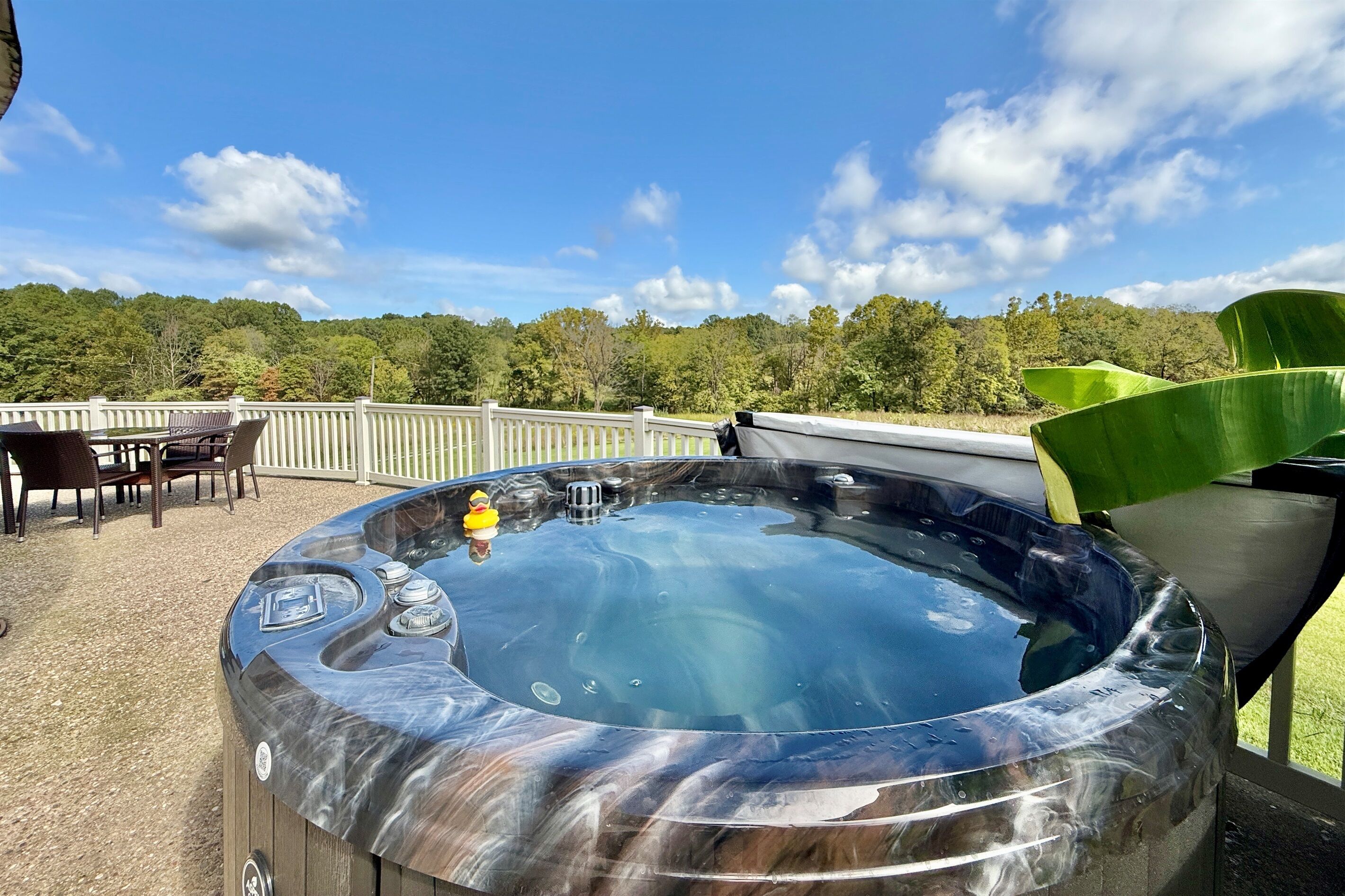 屋外ダイニングエリア