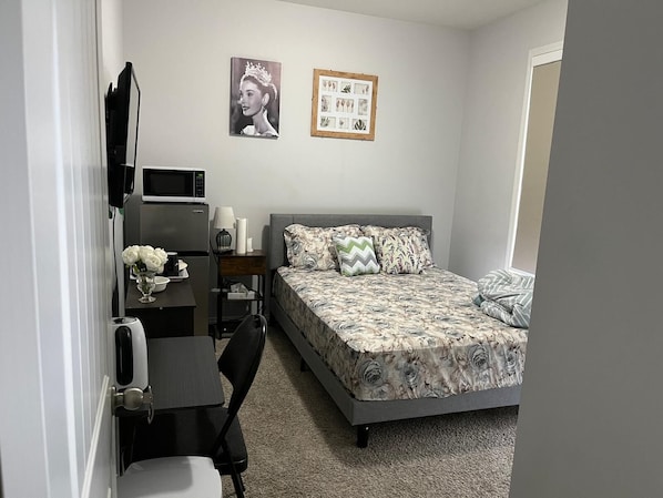 1 bedroom, iron/ironing board, WiFi