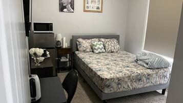 1 bedroom, iron/ironing board, WiFi