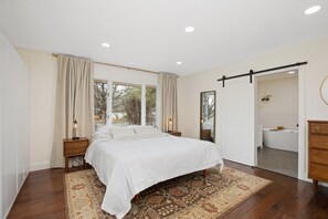 7 soverom, strykejern/-brett, reiseseng for barn og wi-fi (inkludert)