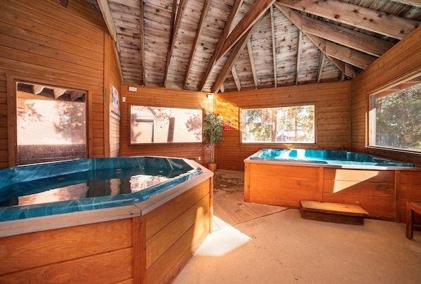 Condo, Multiple Beds, Fireplace (Family Fun Condo) | Interior