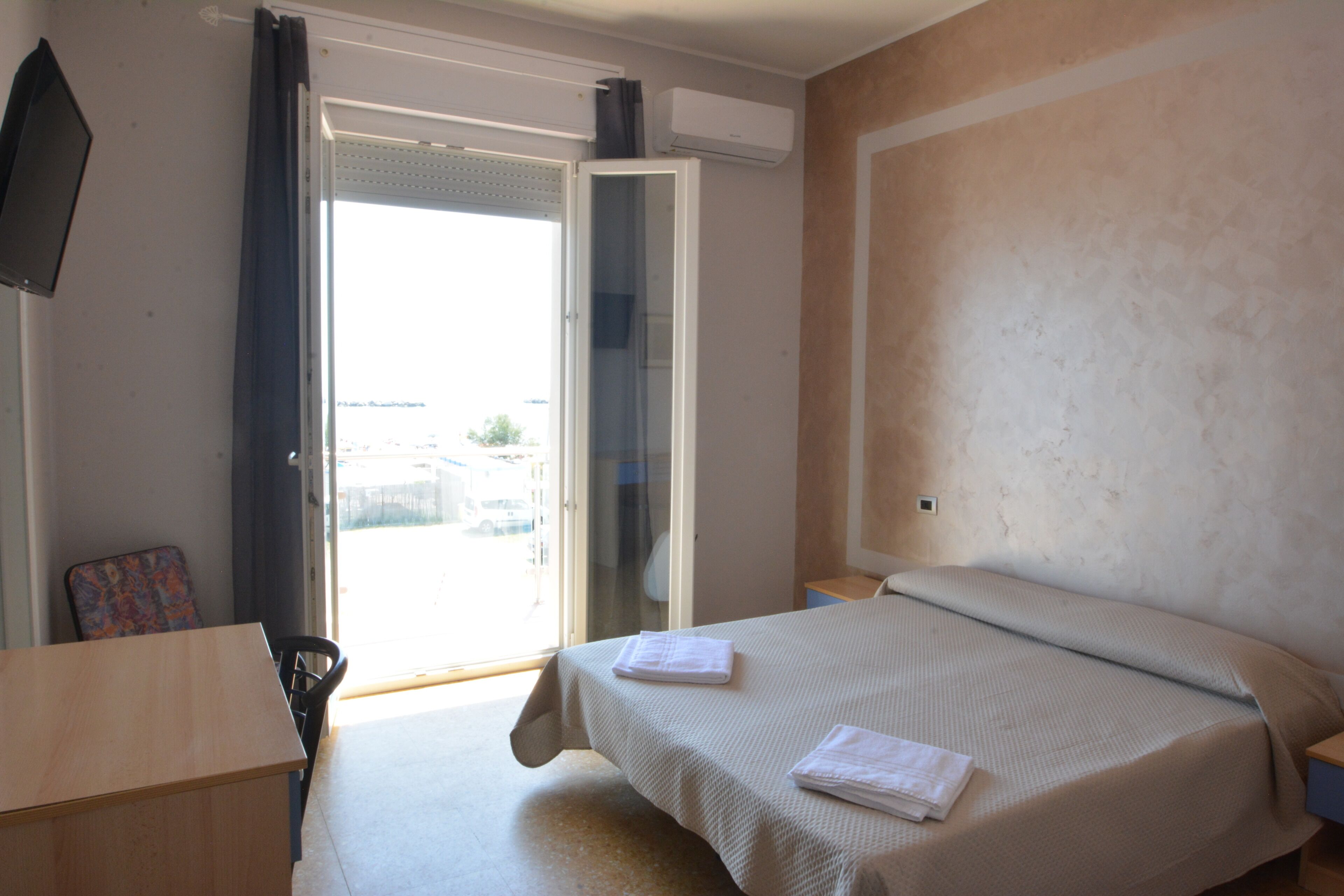 Superior Double or Twin Room, Balcony, Sea View | 1 bedroom, desk, free WiFi