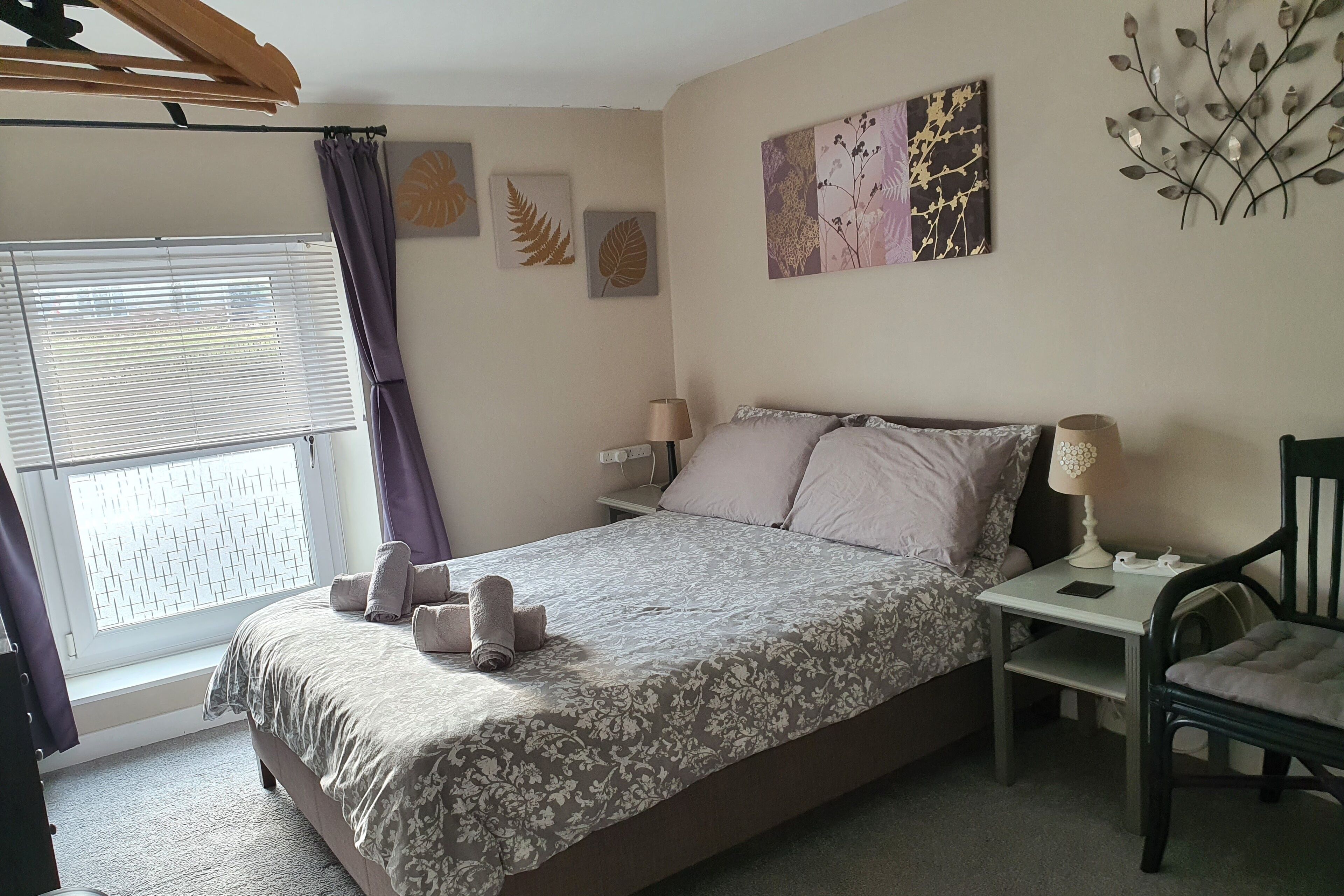 5 bedrooms, iron/ironing board, travel crib, free WiFi