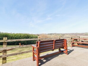 Property grounds - The Millhouse (Par)