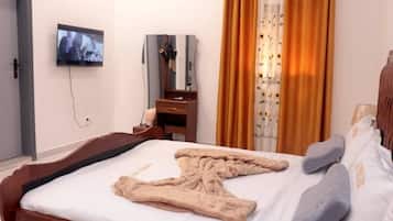 1 dormitorio, escritorio, tabla de planchar con plancha y wifi gratis
