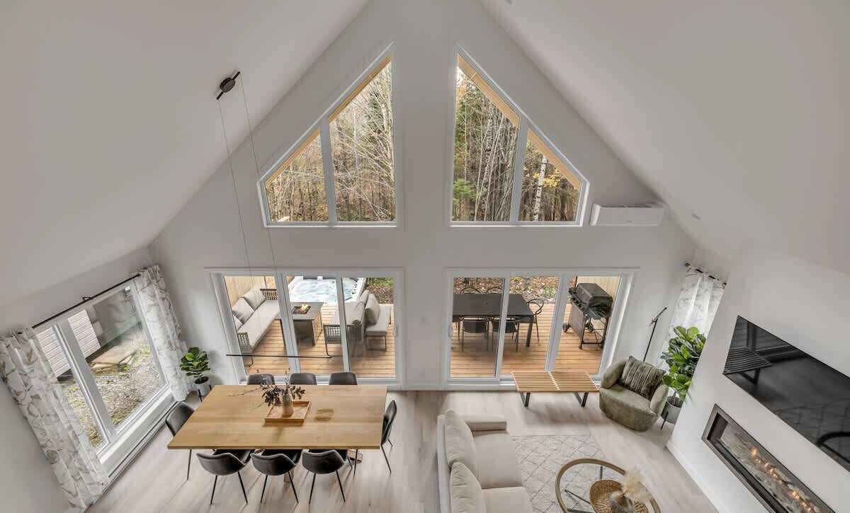 Télévision, cheminée