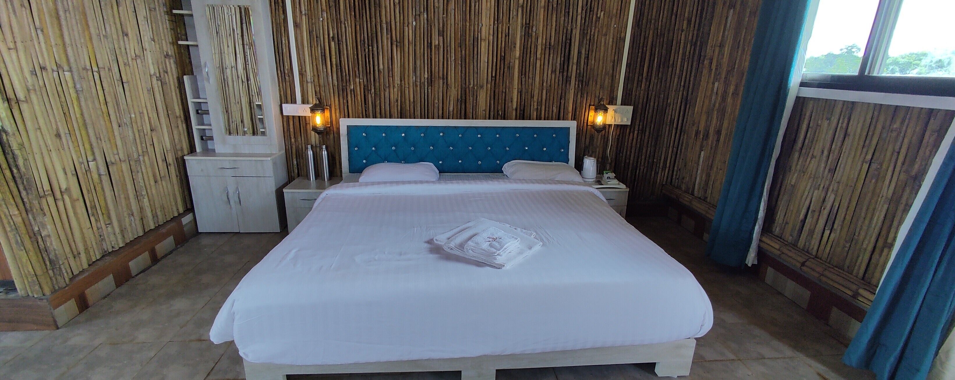 Traditional Cabin | Desk, laptop workspace, bed sheets