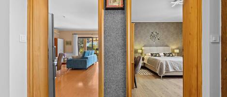 2 sovrum, strykjärn/strykbräda, wi-fi och sängkläder