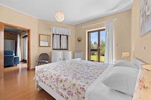 2 bedrooms, iron/ironing board, WiFi, bed sheets - Olea Magica / 2B Apt Buza with garden (Rovinj)