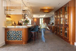 Interior detail - HOTEL LE CHATEAU ROSE (Grimaud)
