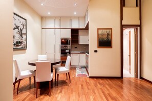 Dining - Umbertina Cozy Apartment by Wonderful Italy (Bari)