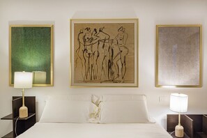 Ferros/tábuas de passar roupa, Wi-Fi de cortesia, roupa de cama