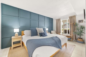 4 Schlafzimmer, Schreibtisch, Bügeleisen/Bügelbrett, Reisekinderbett