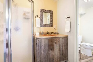 Een douche, een haardroger