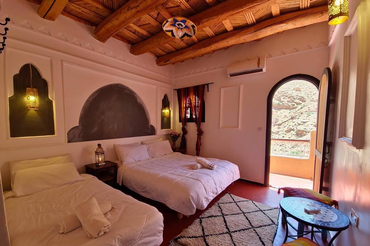 Cubrecamas, colchones Select Comfort, wifi gratis y ropa de cama 