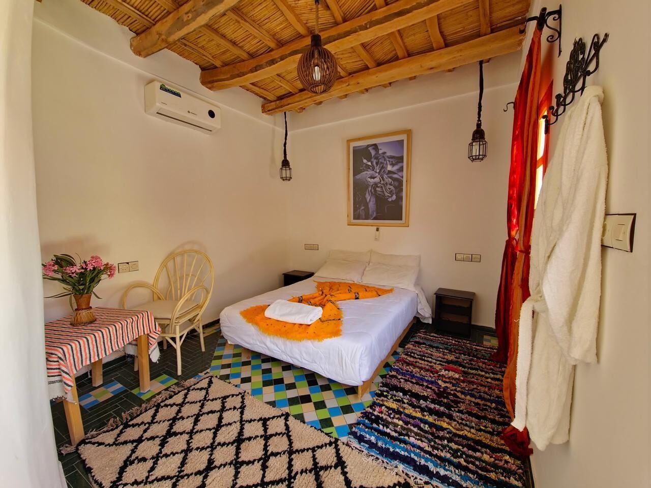 Habitación doble clásica, aire acondicionado, vista al jardín | Edredón, camas Select Comfort, wifi gratis y ropa de cama 