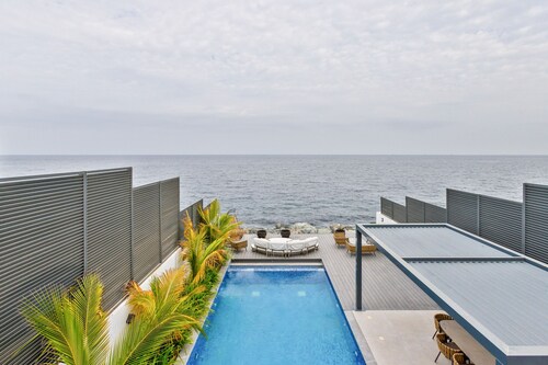 Pool and Sea Views 4BR + Assistant's Room Villa with Own Pool