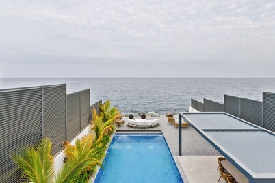 Pool and Sea Views 4BR + Assistant's Room Villa with Own Pool