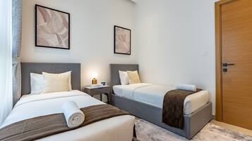 5 bedrooms, in-room safe, iron/ironing board, free WiFi