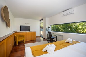 5 chambres, fer et planche à repasser, Wi-Fi gratuit, draps fournis