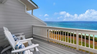 Sol and Sea - Beachfront Townhome w/ Beach Service + Free Attraction Tickets!