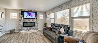 5 Mi to Dtwn: Family-friendly Home in Roanoke!