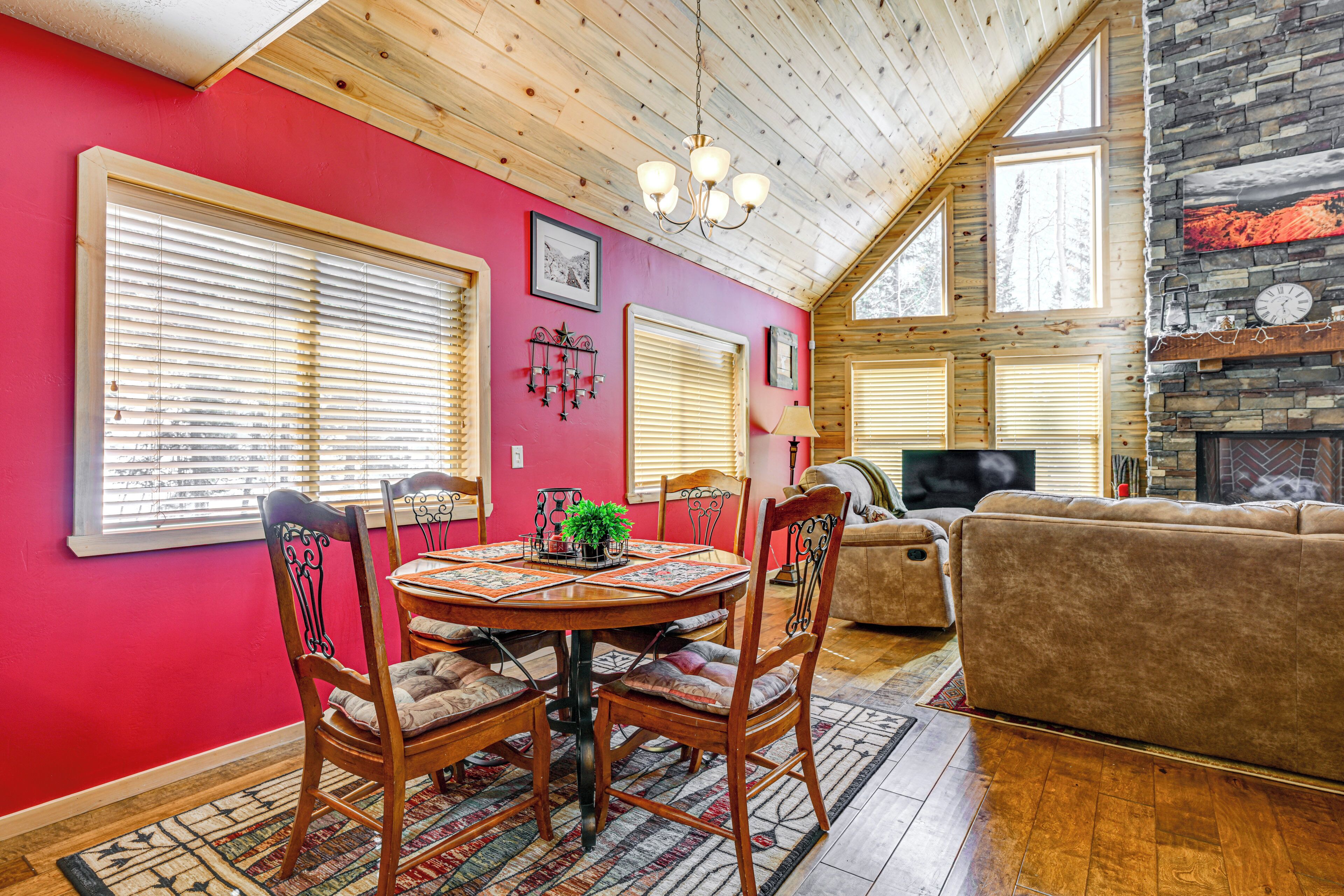 House (2 Bedrooms) | Interior