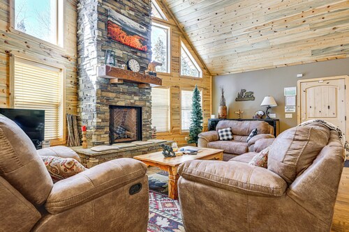 < 1 Mi to Brian Head Resort: Spacious Cabin!