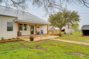 House (3 Bedrooms) | Interior - Furnished Deck + Views: Rural Schulenburg Retreat (Schulenburg)