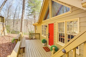 House (3 Bedrooms) | Interior - Serenity Now: Big Canoe Mountain Home! (Jasper)