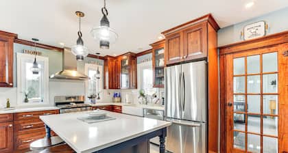 Hike, Fish, Ski & More: Spacious Gem in Catskills!