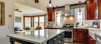 ห้องเกม สนาม และเตาไฟ: อัญมณีกว้างขวางในแคตสกิลส์  