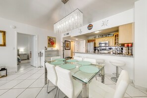 Apartment (1 Bedroom) | Interior