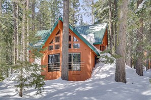 House (4 Bedrooms) | Interior - Ski, Hike & Fish: Cabin w/ Deck in Soda Springs! (Truckee)