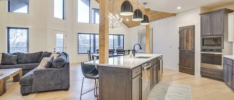 Maison (Multiple Bedrooms) | Intérieur