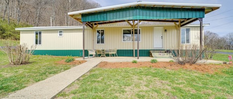 House (2 Bedrooms) | Exterior