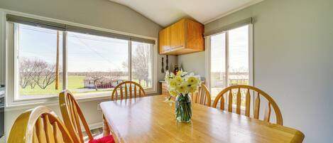 House (2 Bedrooms) | Interior