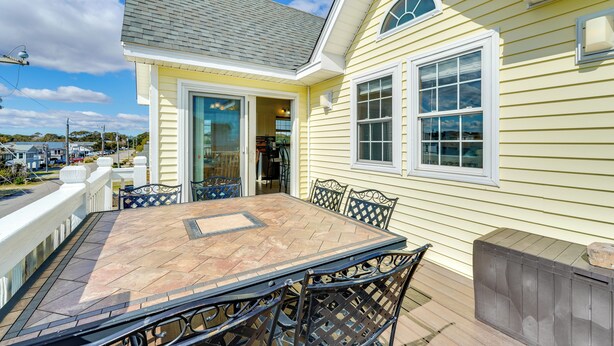 Unclassified image, 1 of 36, button - Walk to Pier: Spacious Coastal Home! (Kill Devil Hills)