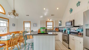 Unclassified image, 5 of 36, button - Walk to Pier: Spacious Coastal Home! (Kill Devil Hills)