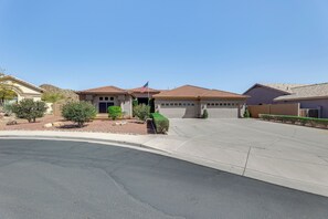 Talo (4 Bedrooms) | Sisätilat