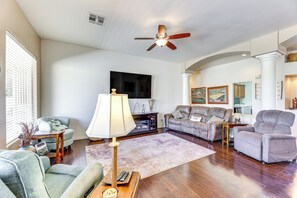 Talo (4 Bedrooms) | Sisätilat