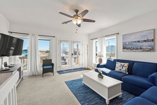 Sea Escape: Semi-Oceanfront | Easy Beach Access