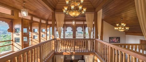 Sun deck
