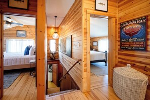 5 bedrooms, iron/ironing board, free WiFi, bed sheets