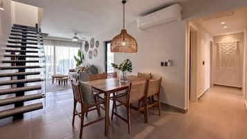 Apartment | 4 bedrooms, Internet