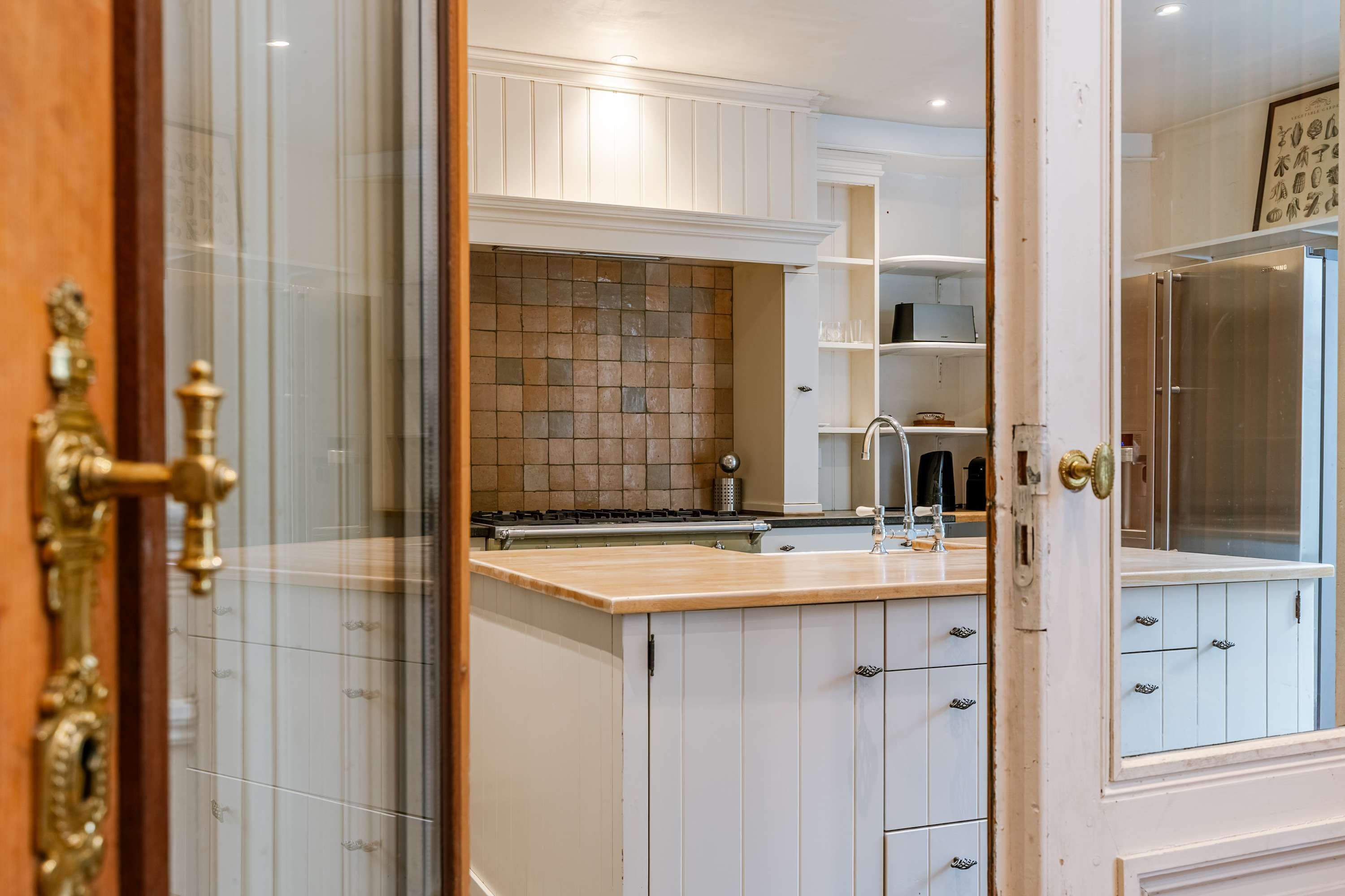 Rumah | 2 kamar tidur dan internet